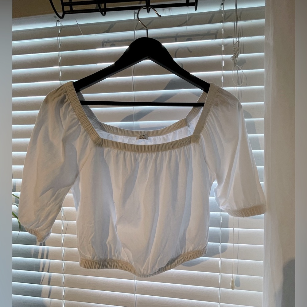 WILFRED (Aritzia) square neck cotton crop t-shirt